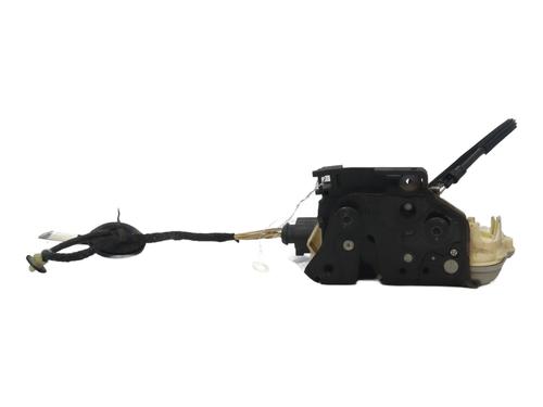 Front left lock VW PASSAT B6 (3C2) 2.0 TDI 16V | BP32477933C98 