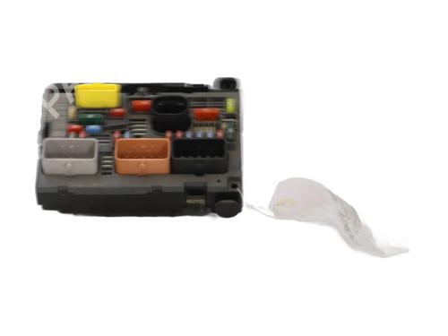 Fuse box PEUGEOT 308 I (4A_, 4C_) 1.6 HDi | BP30176108E1 
