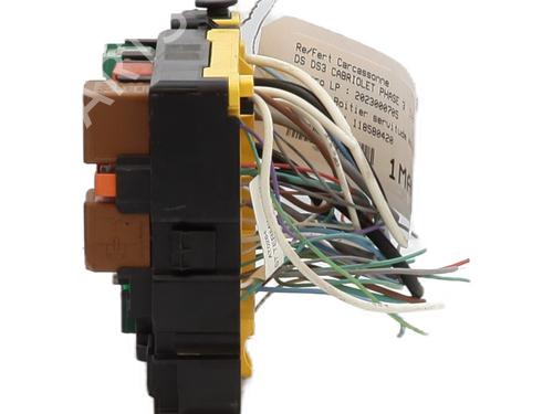 Used Fuse box Fuse box DS DS 3 Convertible (SB_) 1.2 THP 110 (110 hp) 31363874 31363874