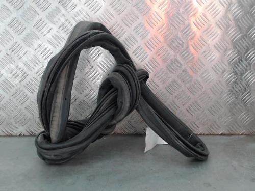 Used Rubber door seal Rubber door seal PEUGEOT 5008 (0U_, 0E_) 1.6 HDi (112 hp) 33615380 33615380