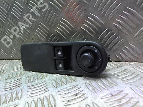 Left front window switch RENAULT CLIO IV (BH_) 1.5 dCi 90 | BP23838543I27 