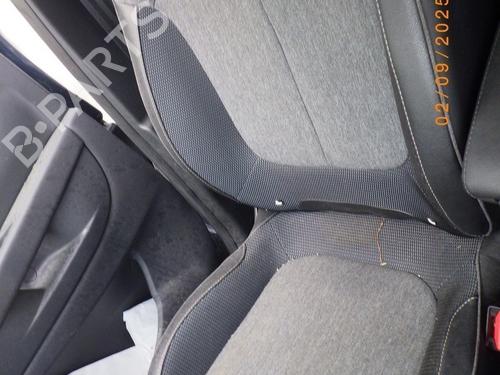 Sedile anteriore destro RENAULT CAPTUR I (J5_, H5_) 1.2 TCe 120 (118 hp) 28428242