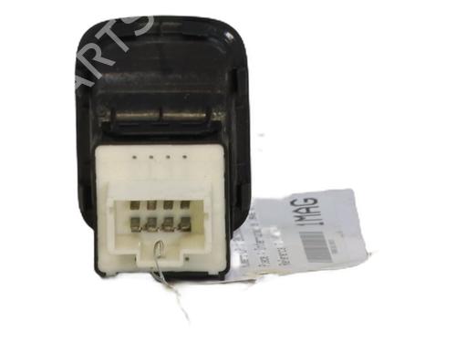Left front window switch CITROËN C3 III (SX) 1.2 PureTech 82 | BP29187881I27