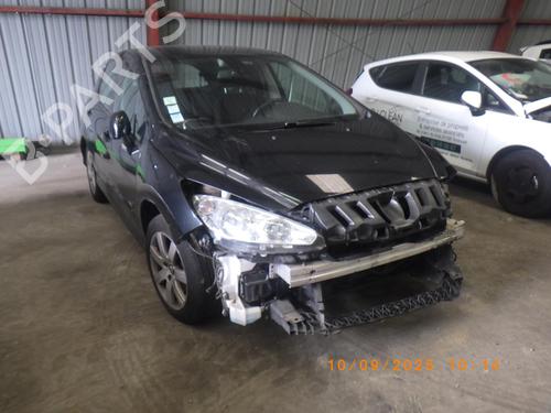 Używane części PEUGEOT 308 I (4A_, 4C_) 1.6 HDi (92 hp) 4353756