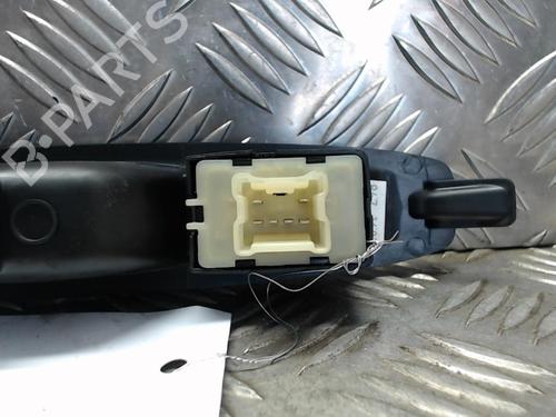 Used Left rear window switch Left rear window switch RENAULT CAPTUR I (J5_, H5_) 1.5 dCi 90 (J5N4, J5M5, J5MW, J5M6, J5AL, J5AJ) (90 hp) 23047961 23047961