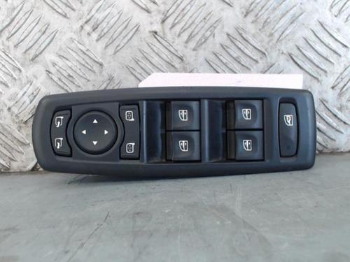 Used Left front window switch RENAULT MEGANE III Grandtour (KZ0/1) 1.5 dCi (KZ09, KZ0D, KZ1G, KZ29, KZ14, KZ1W, KZ10, KZ1F,... (110 hp) 30439855