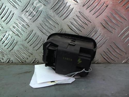 Left front window switch PEUGEOT 206 Hatchback (2A/C) 1.6 16V | BP23052769I27 - Image 3