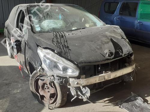 Pièces Détachées Usagées PEUGEOT 208 I (CA_, CC_) 1.2 VTI 82 (82 hp) 4353671