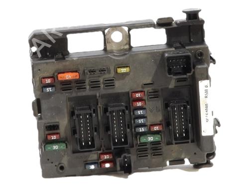 Used Fuse box Fuse box 38064434 38064434