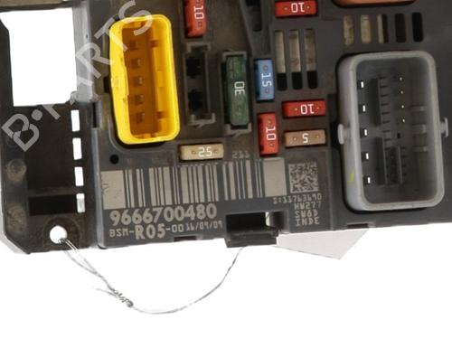 Fuse box PEUGEOT 308 CC (4B_) 1.6 HDi | BP32242097E1 