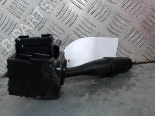 Used Steering column stalk Steering column stalk SUZUKI GRAND VITARA II (JT, TE, TD) 1.9 DDiS All-wheel Drive (JT419, TD44, JB419WD, JB419XD,... (129 hp) 25892926 25892926