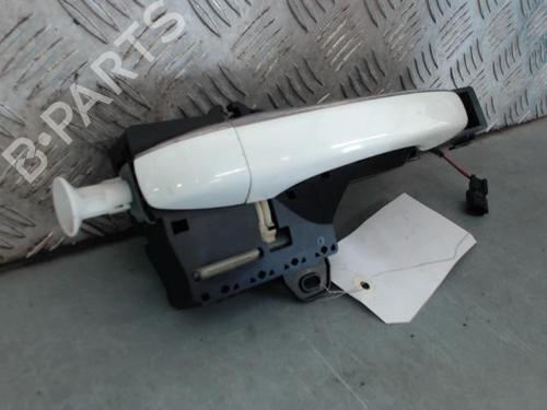 rear-right-exterior-door-handle-renault-megane-iv-hatchback-b9amn_-2015-29070841 main image