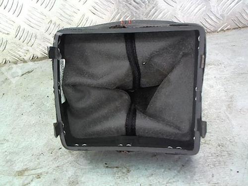 Used Shift knob Shift knob VW POLO IV (9N_, 9A_) 1.4 16V (80 hp) 23400874 23400874