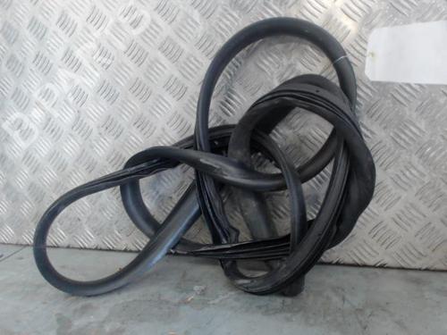 rubber-door-seal-renault-twingo-ii-cn0_-2007-26580487 main image