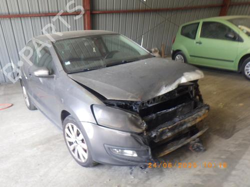 Gear lever VW POLO V (6R1, 6C1) 1.6 TDI | BP29207945M90 