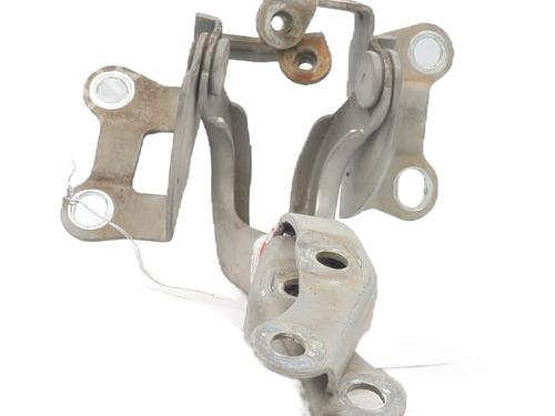 Dørhængsel/Dørbegrænser Dørhængsel/Dørbegrænser PEUGEOT 107 (PM_, PN_) 1.0 (68 hp) 33799186 33799186