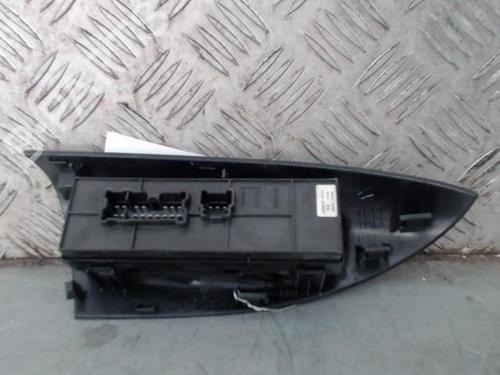 Left front window switch NISSAN JUKE (F15) 1.5 dCi | BP30446096I27