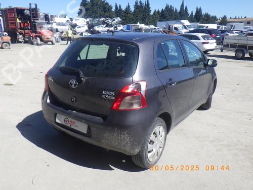 Lamp holder TOYOTA YARIS (_P9_) 1.3 VVT-i (SCP90_, SCP90R) | BP31833783L10 