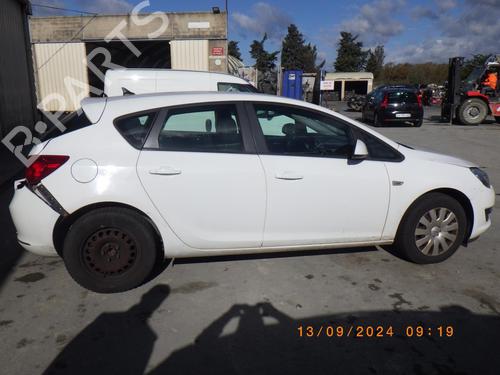 right-front-door-opel-astra-h-classic-hatchback-a04-2009-23052447 main image