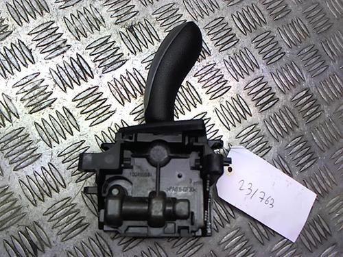 Used Gear lever BMW 1 (F20) 118 d (150 hp) 23050572