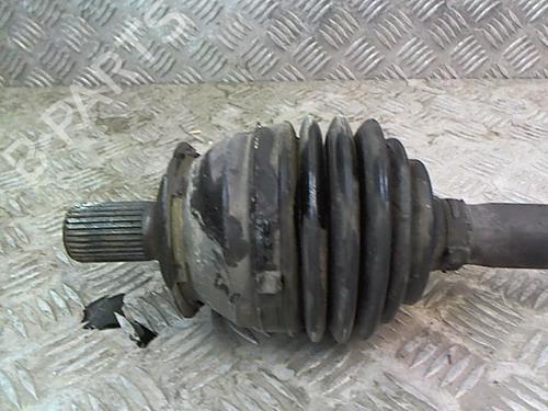 Used Right front driveshaft Right front driveshaft MERCEDES-BENZ A-CLASS (W176) A 180 CDI / d (176.012) (109 hp) 23051308 23051308
