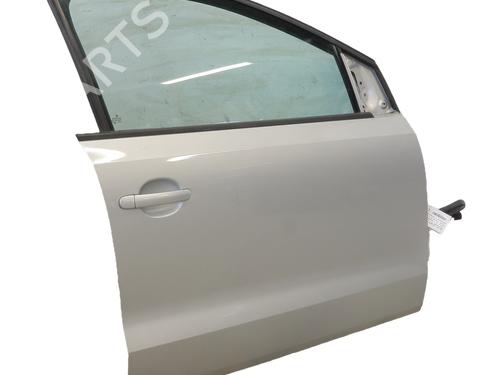 Used Right front door Right front door 38236246 38236246