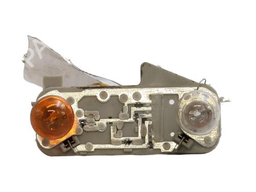 Lampeholder TOYOTA YARIS (_P9_) 1.3 VVT-i (SCP90_, SCP90R) (87 hp) 31833784