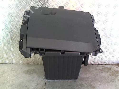 Used Glove box Glove box RENAULT CAPTUR II (HF_) E-TECH 145 (HFMU) (143 hp) 23839304 23839304