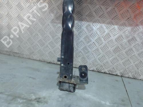 Crossmember RENAULT MEGANE IV Hatchback (B9A/M/N_) 1.3 TCe 140 (B9NB) | BP30647945C162 