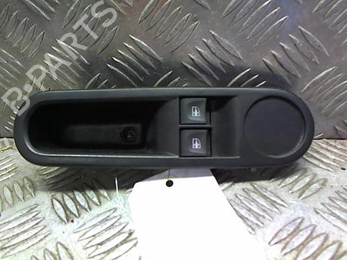 Used Left front window switch RENAULT TWINGO III (BCM_, BCA_) 1.0 SCe 70 (BCMB) (69 hp) 23838593
