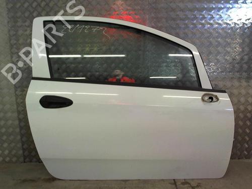 Used Right front door FIAT GRANDE PUNTO (199_) 1.3 D Multijet (75 hp) 23049190