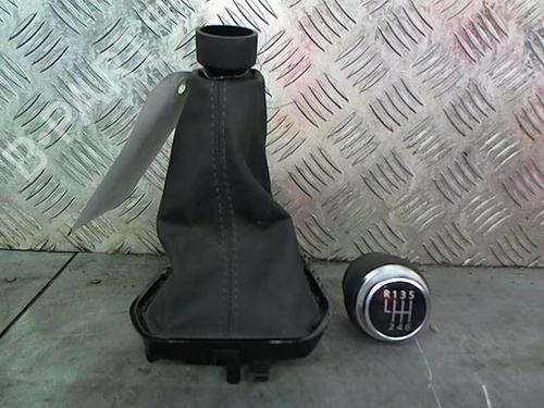 Gear lever RENAULT CLIO V (B7_) 1.0 LPG (B7MT) | BP23839564M90 