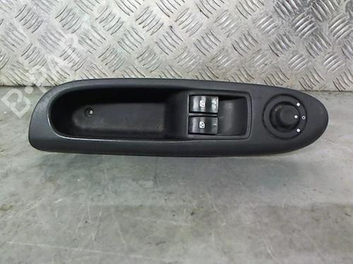 Used Left front window switch Left front window switch RENAULT CLIO II (BB_, CB_) 1.2 16V (BB05, BB0W, BB11, BB27, BB2T, BB2U, BB2V, CB05,... (75 hp) 23052544 23052544