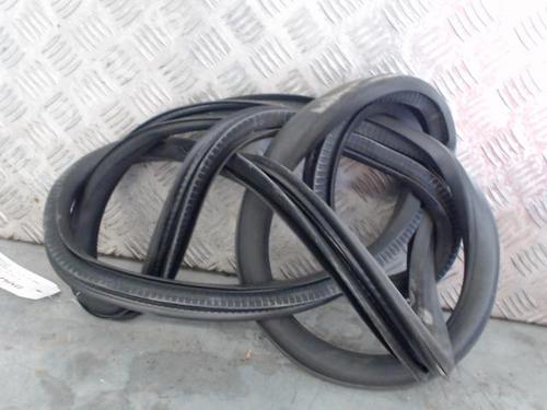 Used Rubber door seal OPEL MERIVA B MPV (S10) 1.7 CDTI (75) (110 hp) 26580494