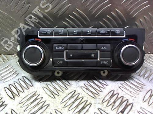 AC Styreenhet / Manøvreringsenhet VW TIGUAN (5N_) 2.0 TDI (140 hp) 23050661