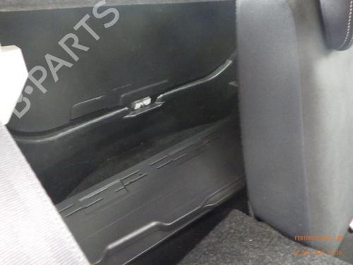 Used Right rear door Right rear door 38977389 38977389