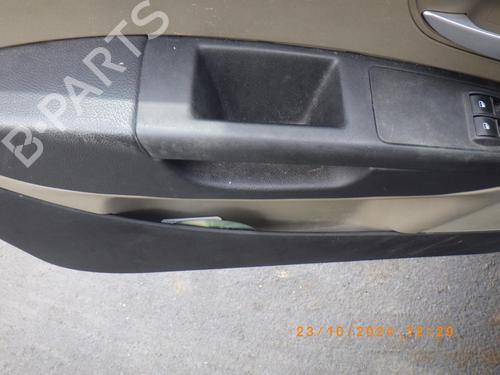 Paragolpes trasero Paragolpes trasero 39233685 39233685