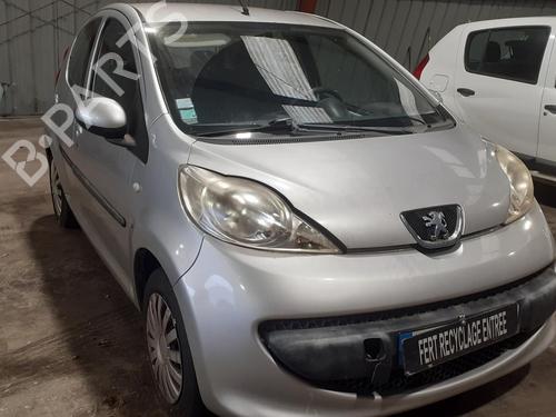 Used Parts PEUGEOT 107 (PM_, PN_)  1.0  4559589