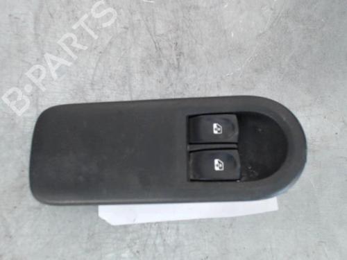 Venstre fortil elrude kontakt RENAULT CLIO III Grandtour (KR0/1_) 1.5 dCi (KR0F) (86 hp) 23837704