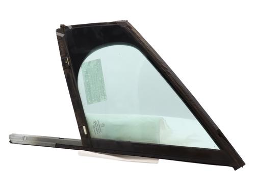 front-left-quarter-glass-peugeot-308-i-4a_-4c_-2007-2008-2009-2010-2011-2012-2013-2014-2015-2016-32189924 main image