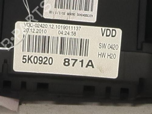 Instrument cluster VW GOLF VI (5K1) 1.6 TDI | BP23052559C47