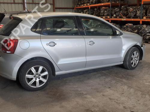 Left headlight VW POLO V (6R1, 6C1) 1.6 TDI | BP32304684C28 