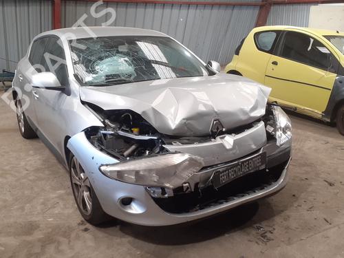 Brugte RENAULT MEGANE III Hatchback (BZ0/1_, B3_) 1.5 dCi (BZ0C) 4896915