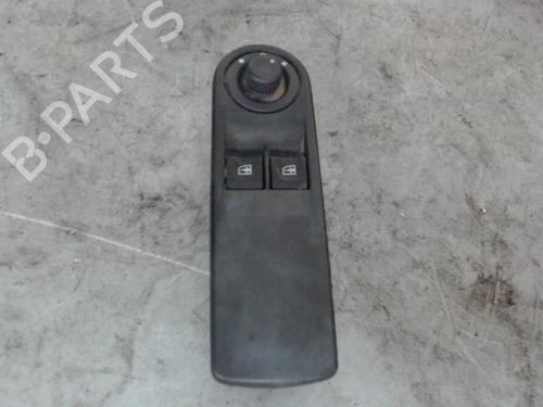Used Switch RENAULT CLIO IV Grandtour (KH_) 1.5 dCi 90 (KHN3, KHN4) (90 hp) 23051063