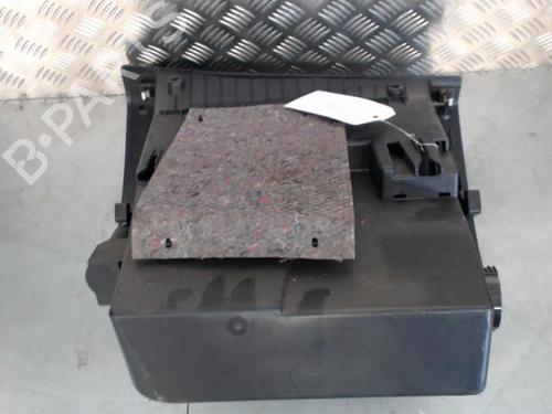 Used Glove box PEUGEOT 308 II (LB_, LP_, LW_, LH_, L3_) 1.6 HDi (92 hp) 23837653