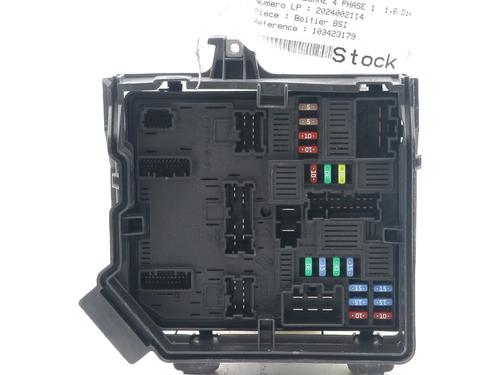 Used Fuse box RENAULT MEGANE IV Hatchback (B9A/M/N_) 1.6 TCe 205 (B9MV) (205 hp) 24614036