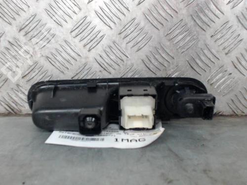 Left front window switch RENAULT TWINGO III (BCM_, BCA_) 1.0 SCe 65 (BCMJ) | BP30159226I27