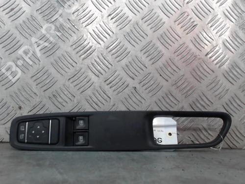 Used Left front window switch RENAULT CLIO IV (BH_) 1.5 dCi 75 (75 hp) 25206735
