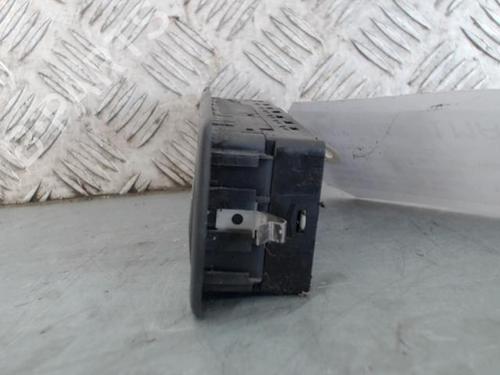 Left front window switch RENAULT MEGANE III Grandtour (KZ0/1) 1.5 dCi (KZ09, KZ0D, KZ1G, KZ29, KZ14, KZ1W, KZ10, KZ1F,... | BP30439855I27