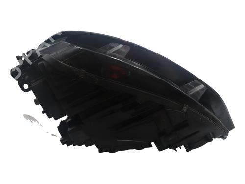 Used Right headlight Right headlight DS DS 7 Crossback (J4_, JR_, JC_) 1.5 BlueHDi 130 (JCYHZJ, JCYHZR) (130 hp) 40058858 40058858